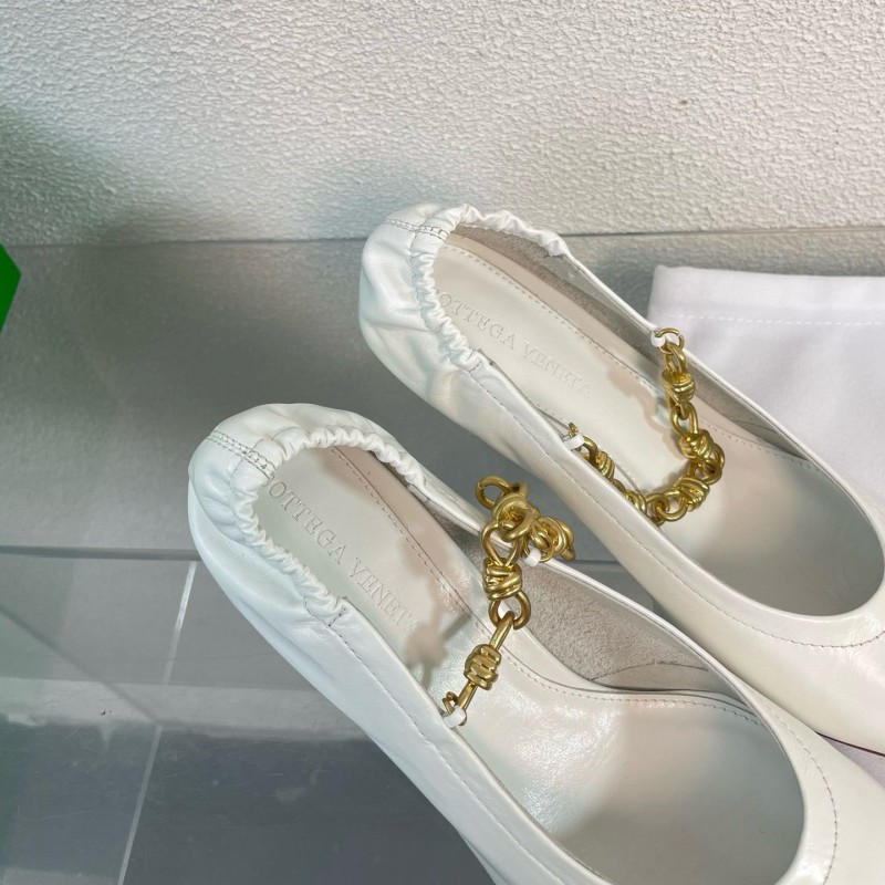 Bottega Veneta Sharp Chain Pump Shoes