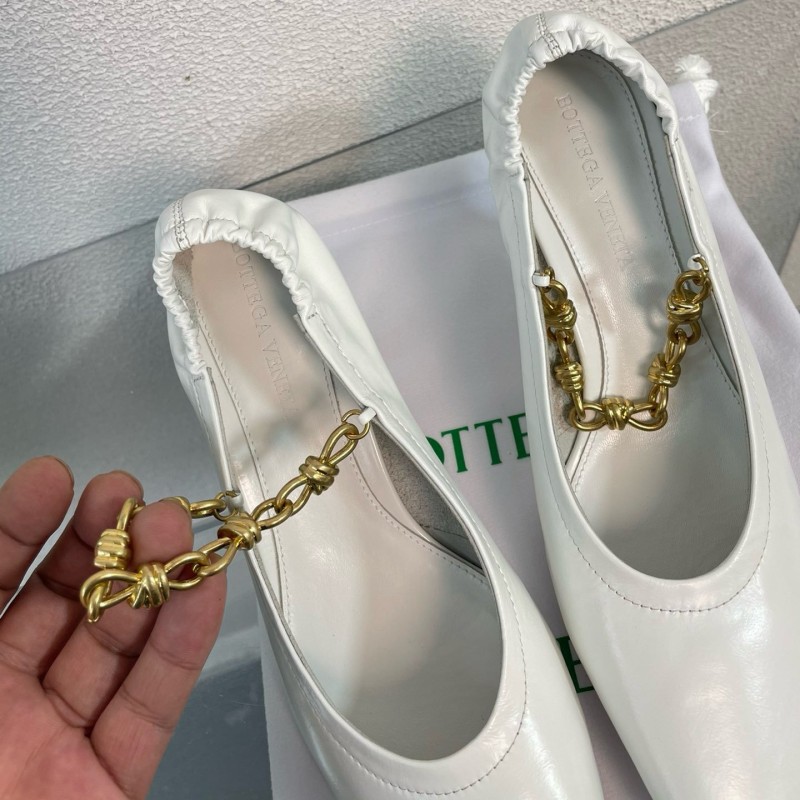 Bottega Veneta Sharp Chain Pump Shoes