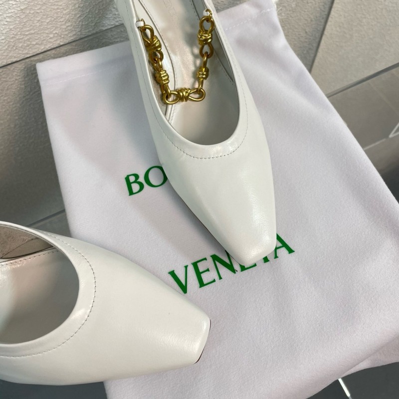Bottega Veneta Sharp Chain Pump Shoes