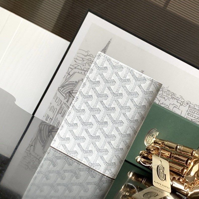 Goyard Passport Holder