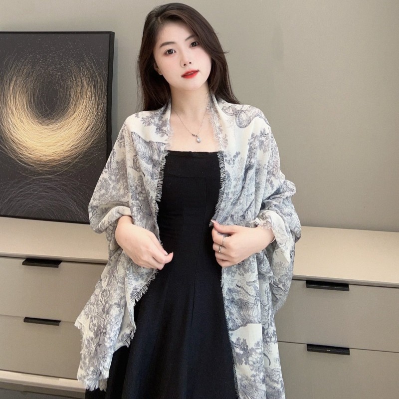 Dior Shawl