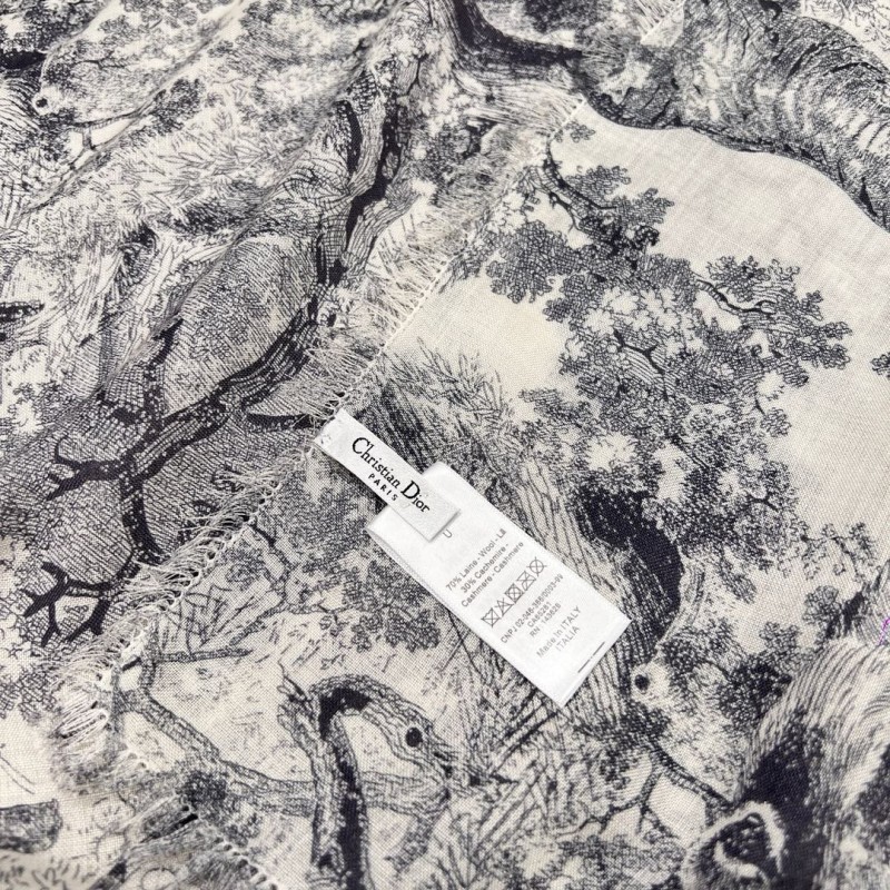 Dior Shawl