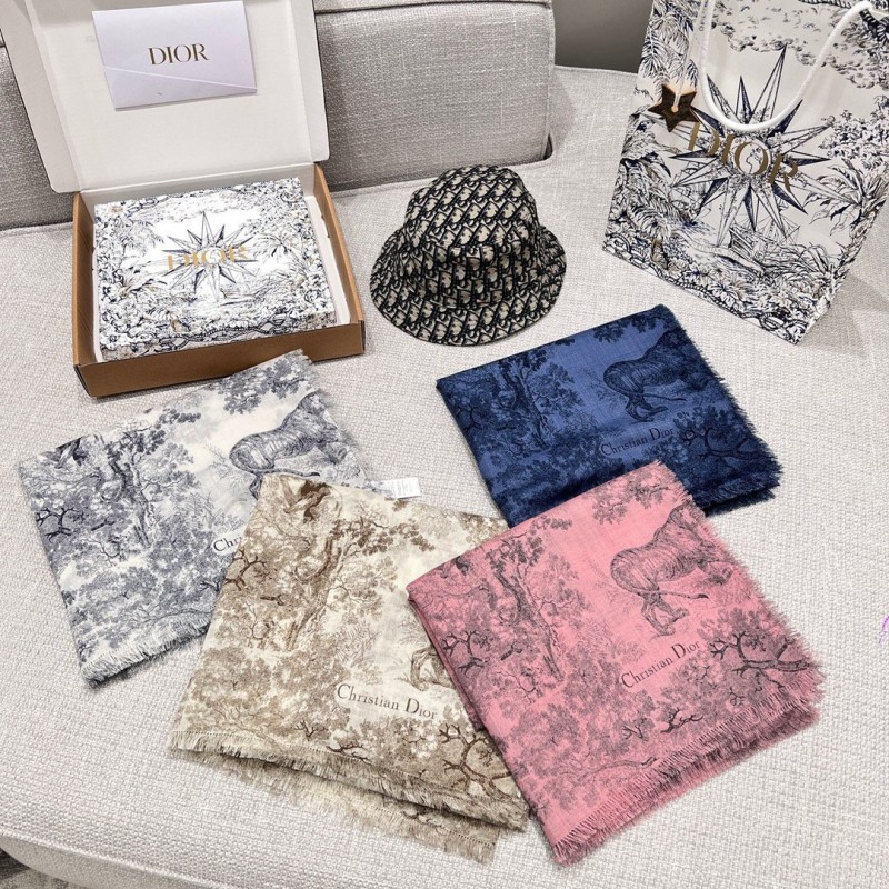 Dior Shawl