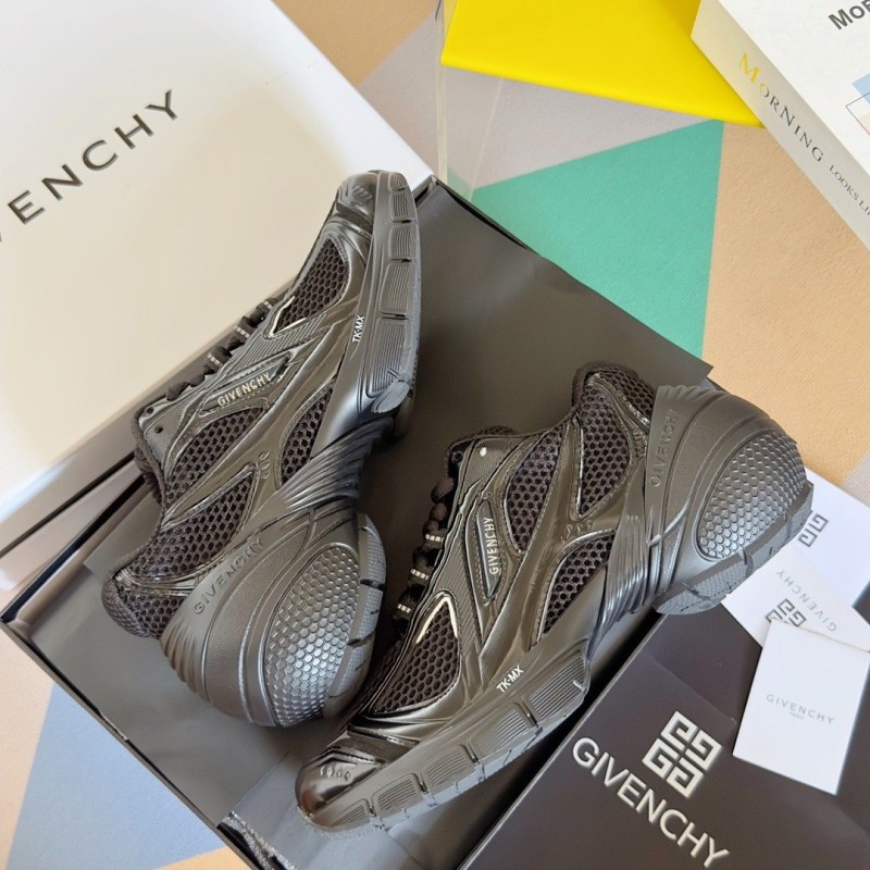Givenchy TK-MX Runner