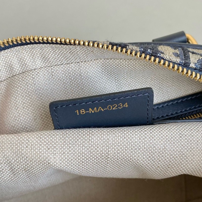 Dior D-Vibe 保龄球包