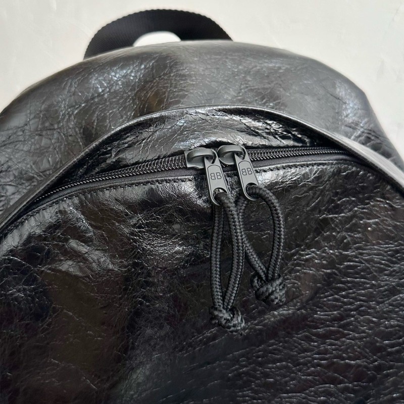 Balenciaga Explore 双肩包