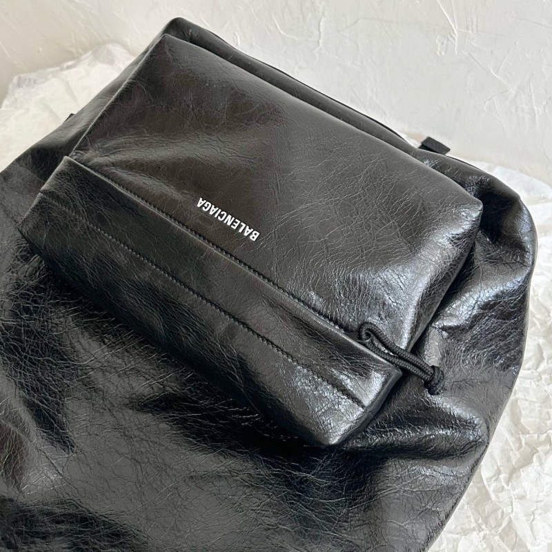 Balenciaga Explore 双肩包