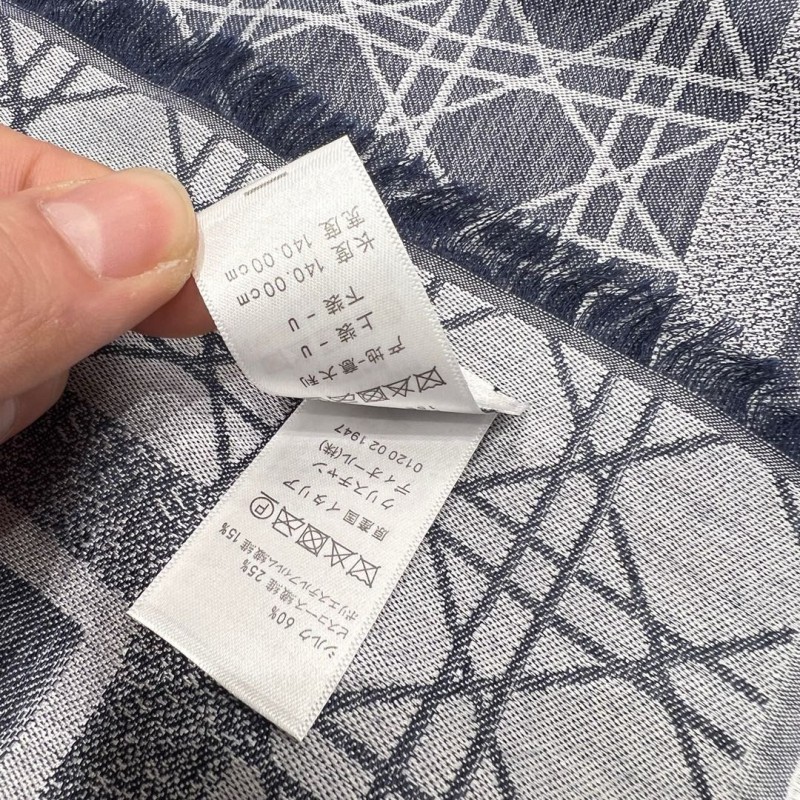 Dior Shawl