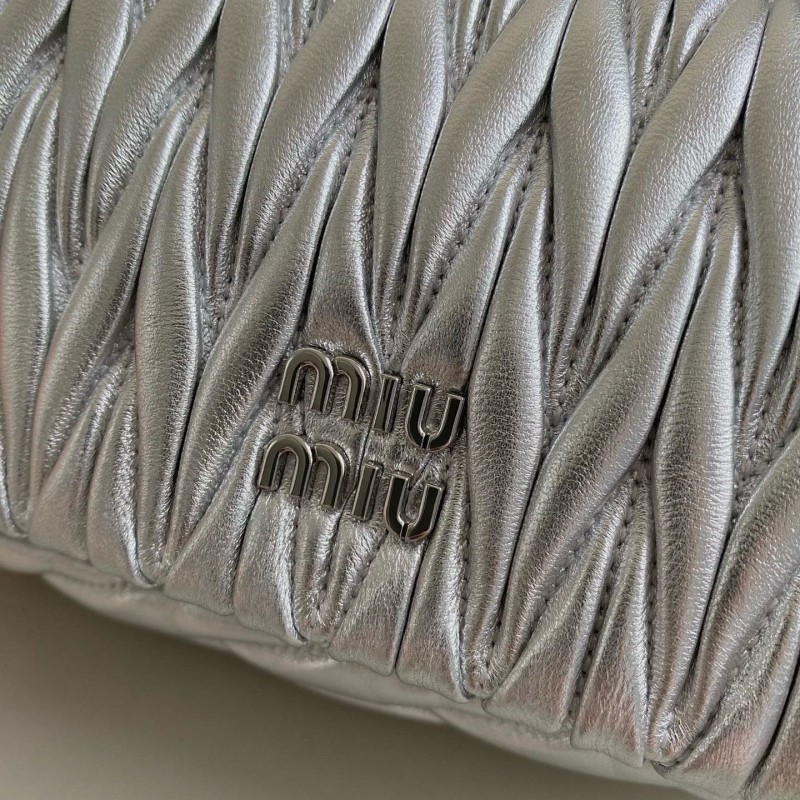 MiuMiu WOC 链条包