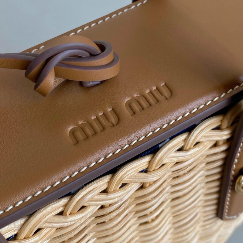 MiuMiu 小篮子