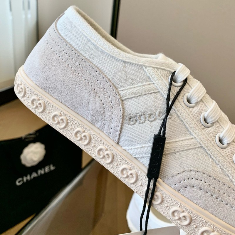 Gucci Unisex Canvas Shoes