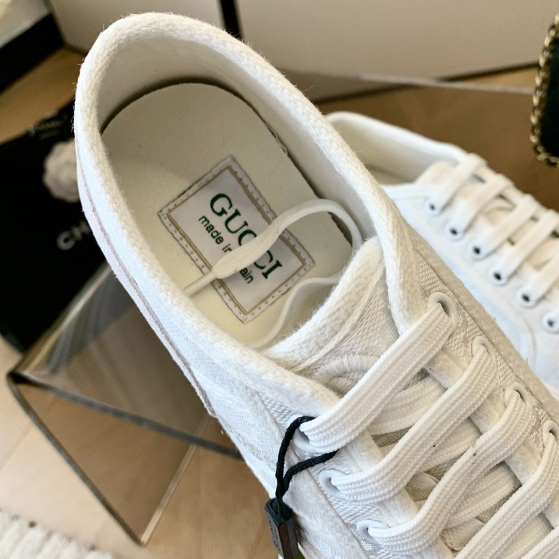 Gucci Unisex Canvas Shoes