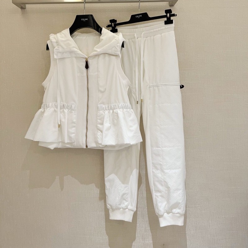 LV Sleeveless Shirt & Pants