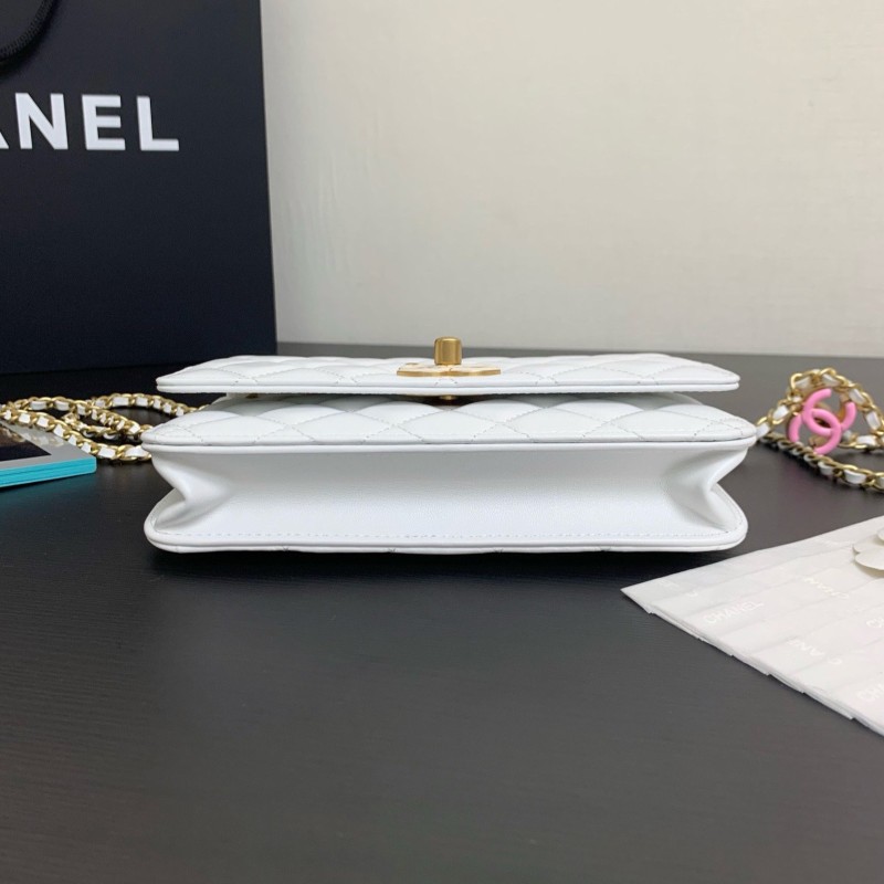 Chanel WOC