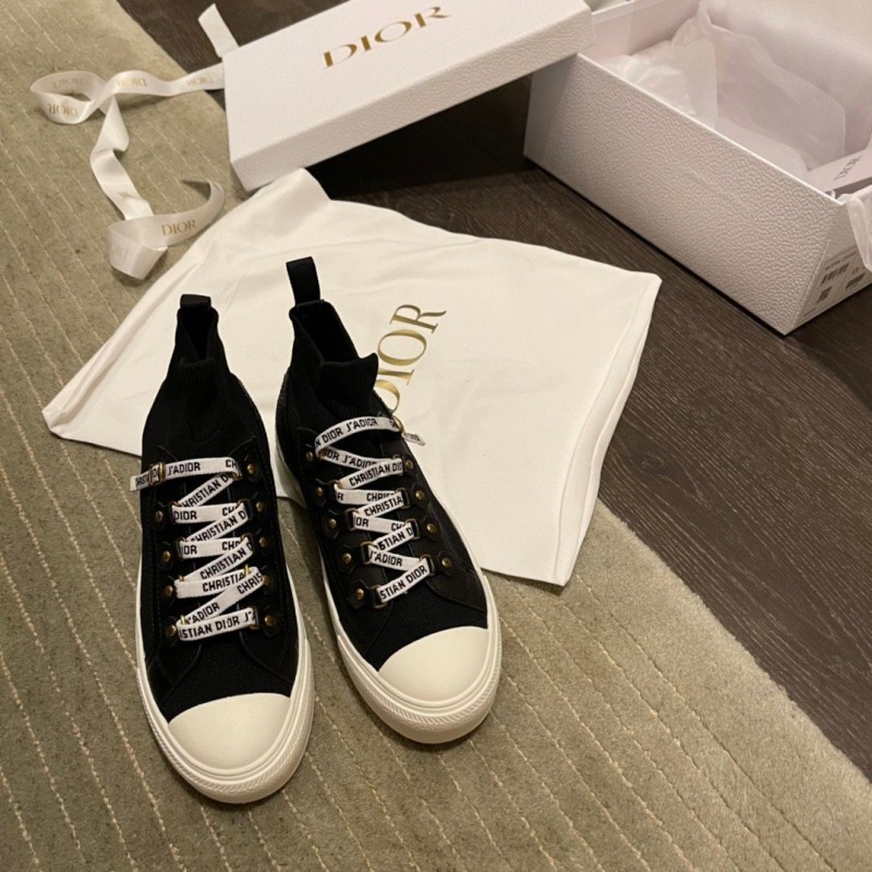 Walk n Dior Sneaker 