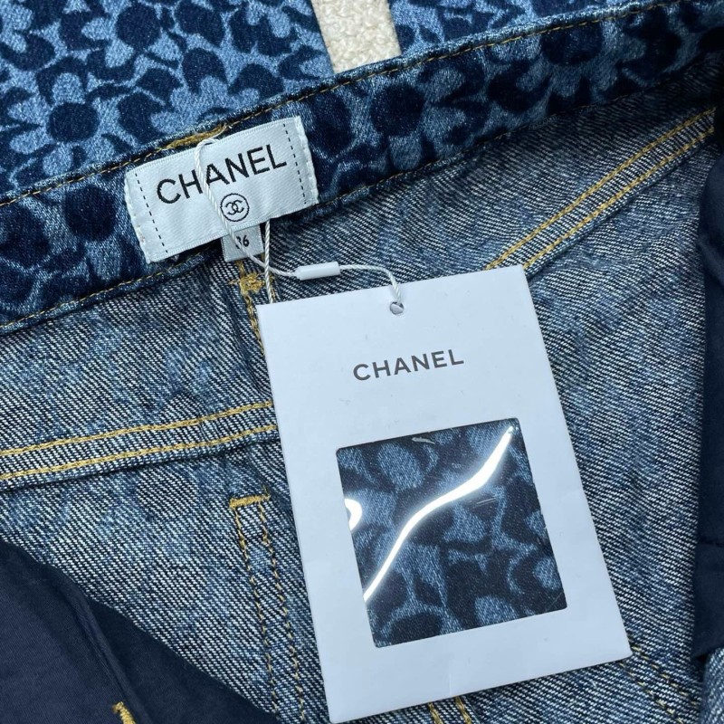 Chanel Jeans