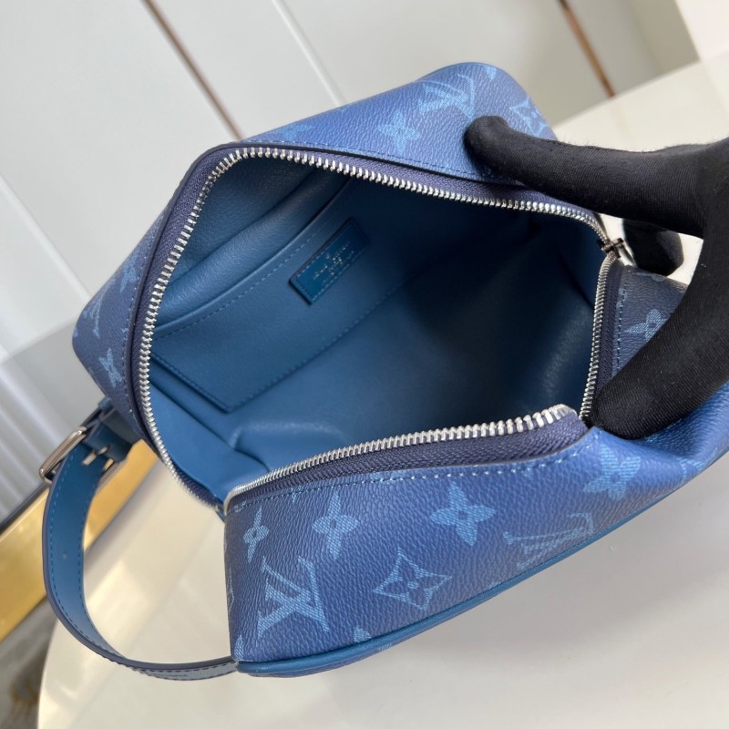 Lv Locker Dopp Kit