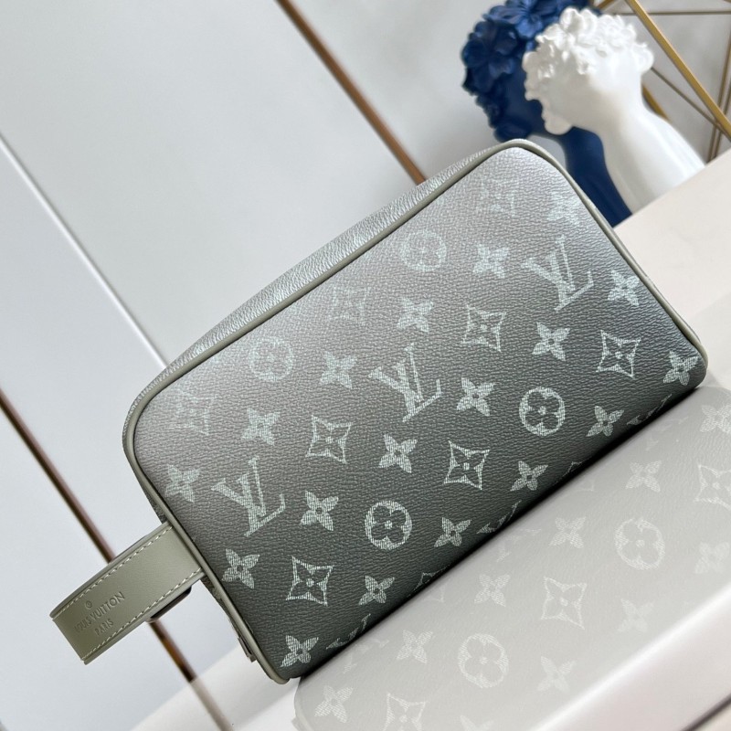Lv Locker Dopp Kit