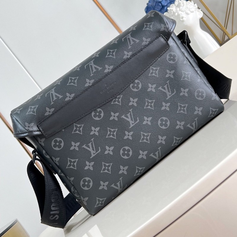 Lv Voyager Messenger Bag