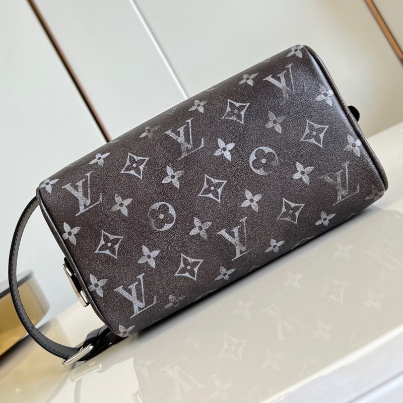 Lv Locker Dopp Kit