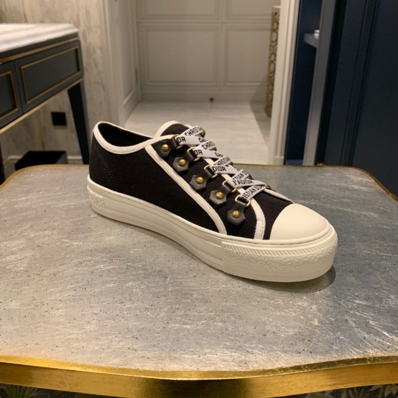 Walk N Dior Sneaker 
