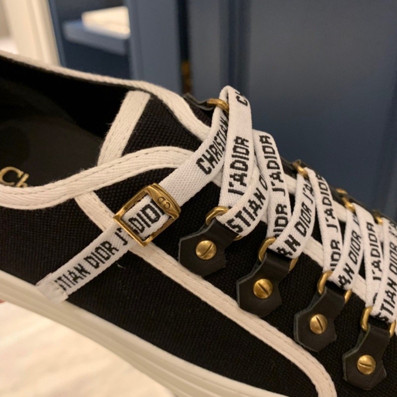 Walk N Dior Sneaker 