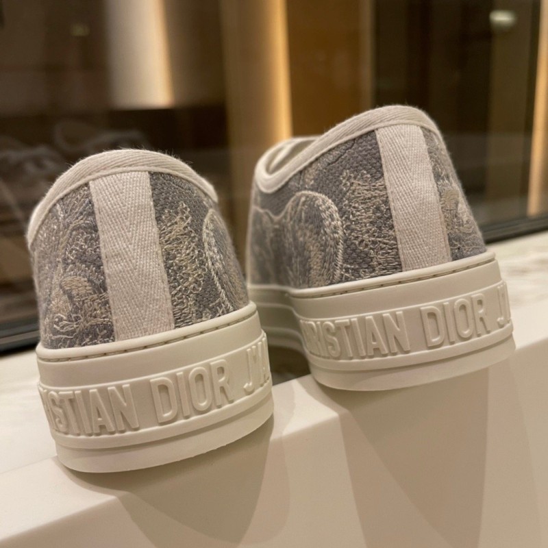 Walk N Dior Sneaker 