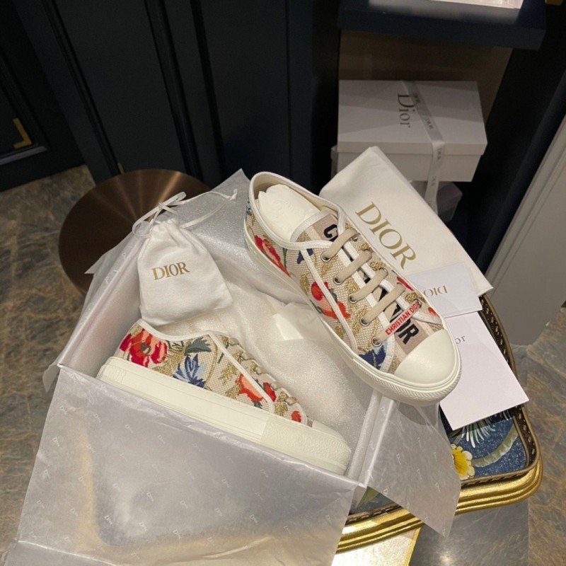 Walk N Dior Sneaker 