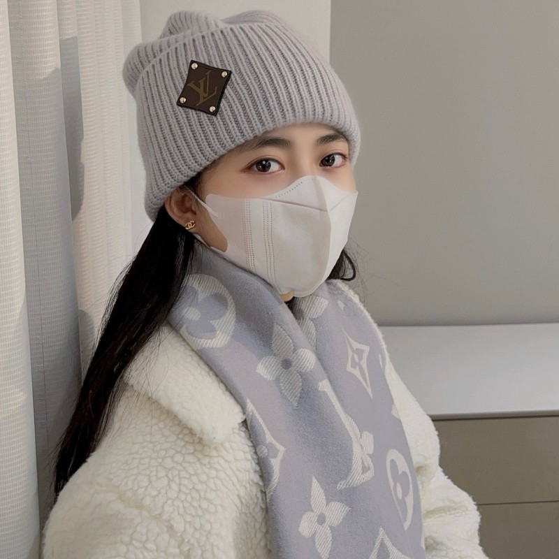 LV Long Scarf & Bennie Hat