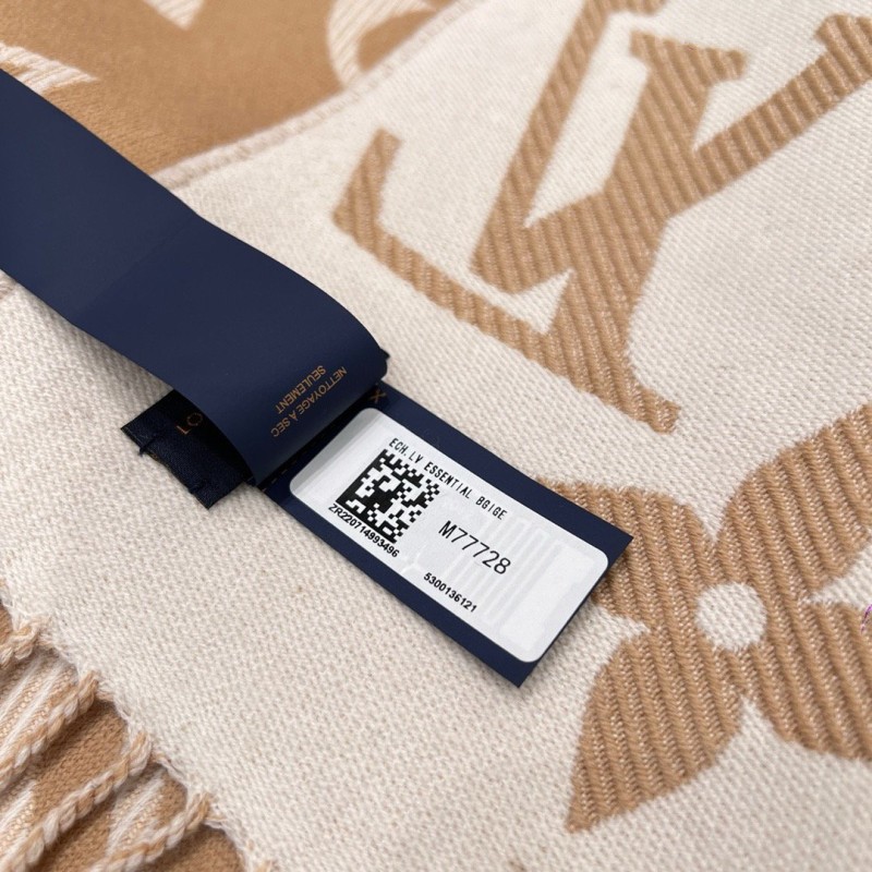 LV Long Scarf & Bennie Hat