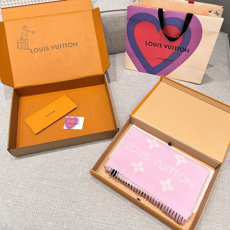 LV Long Scarf & Bennie Hat