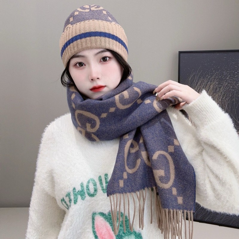 Gucci Long Scarf & Bennie Hat