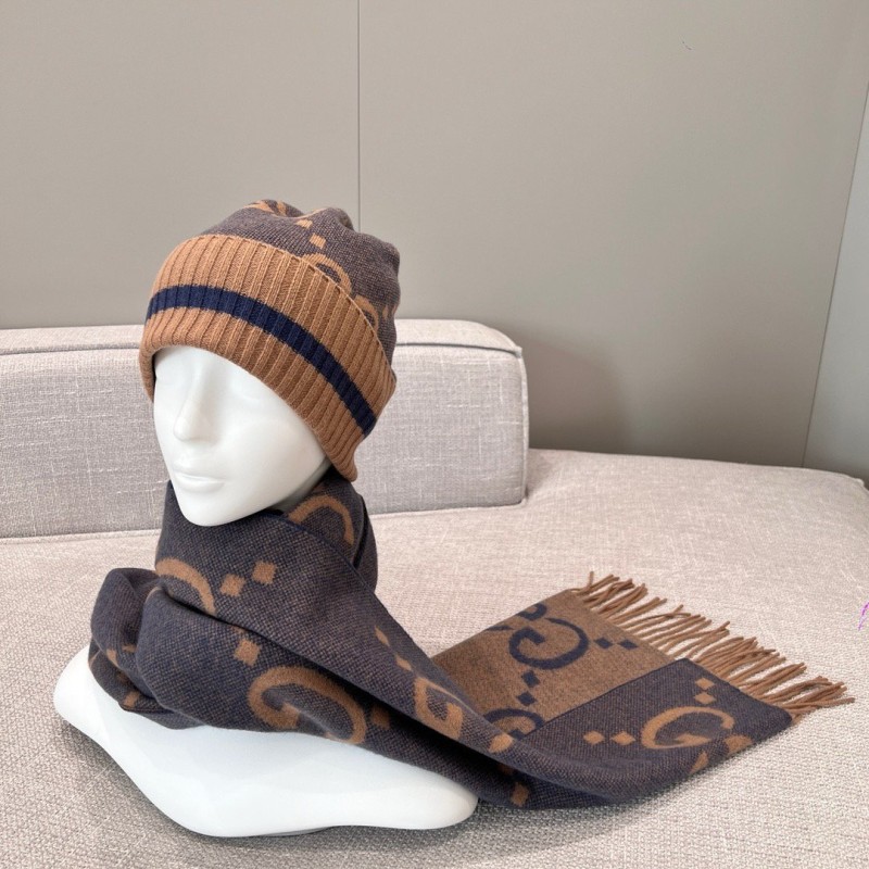 Gucci Long Scarf & Bennie Hat