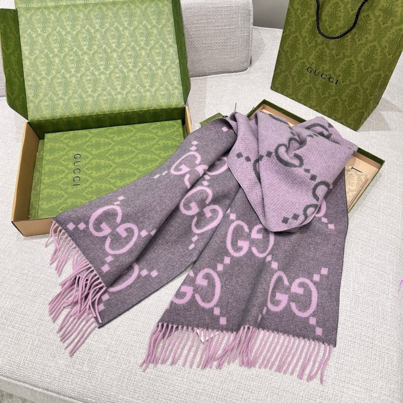 Gucci Long Scarf & Bennie Hat