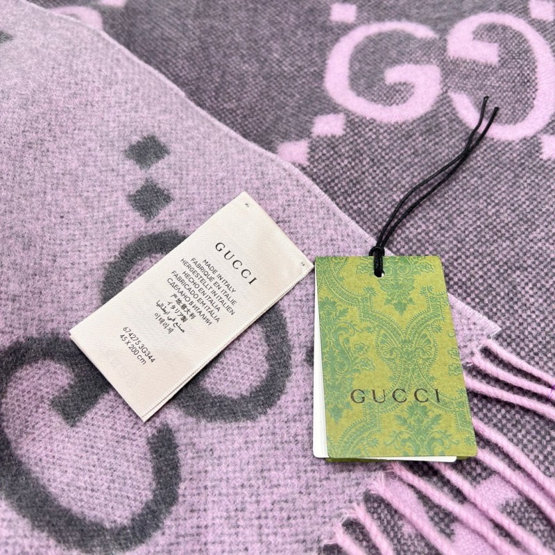 Gucci Long Scarf & Bennie Hat