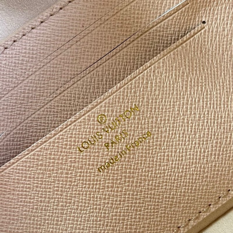 LV Wallet On Chain Ivy