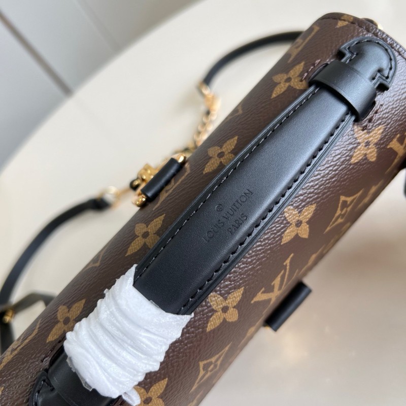 LV Pochette Metis