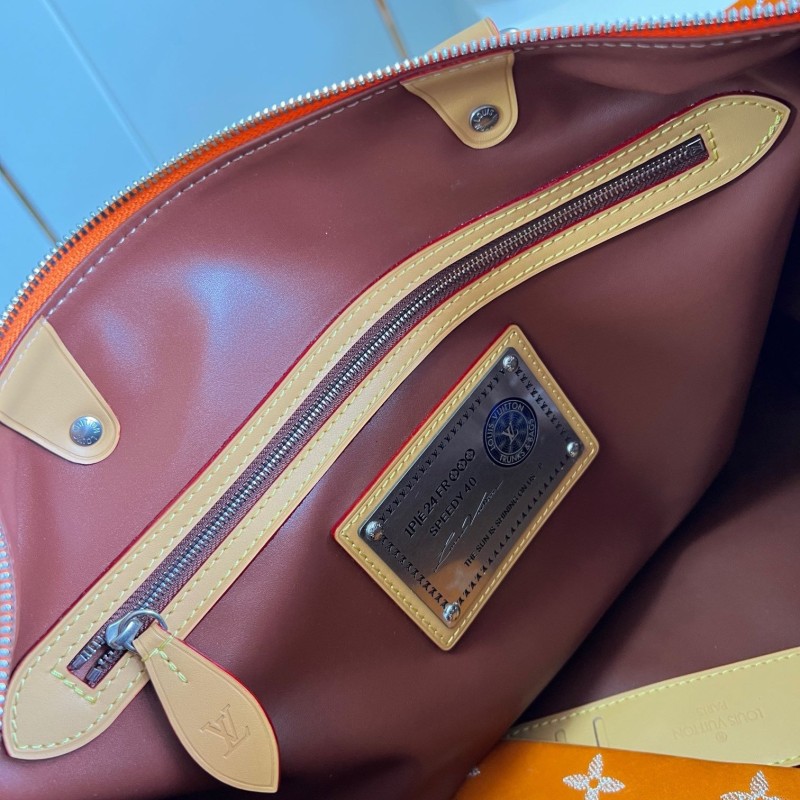 LV Speedy P9 Bandouliere 40