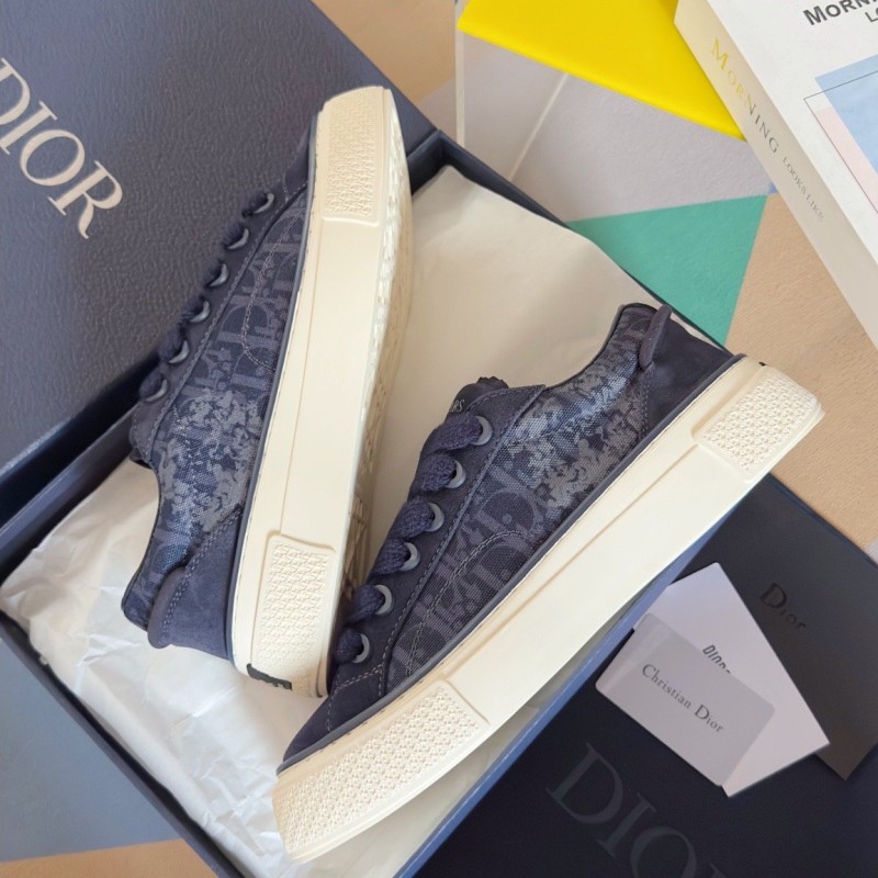 Dior Unisex Sneaker B33