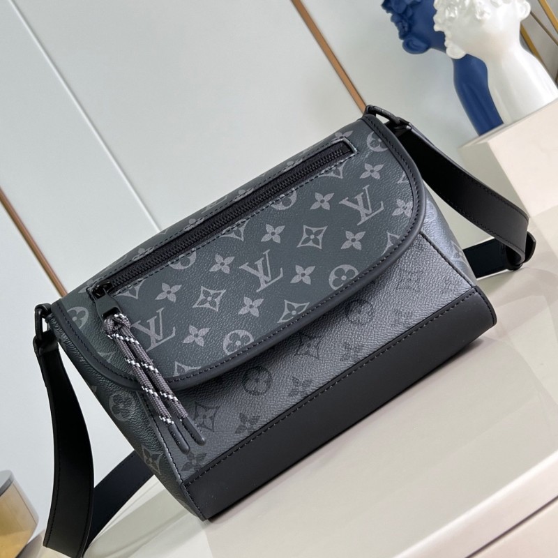 Lv Pulse Messenger Bag