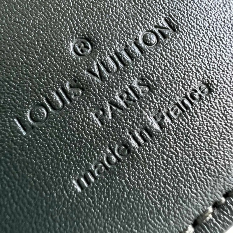 Lv Long Wallet