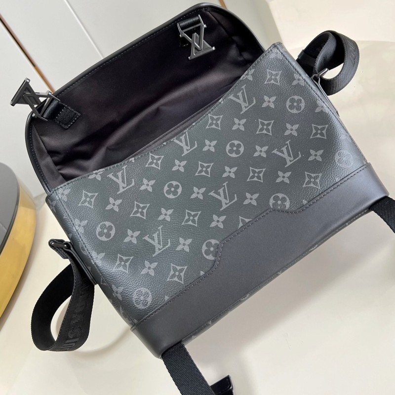 Lv Voyager Messenger Bag