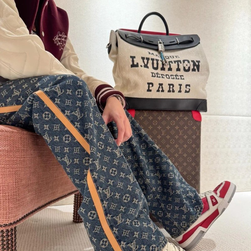 LV Jeans