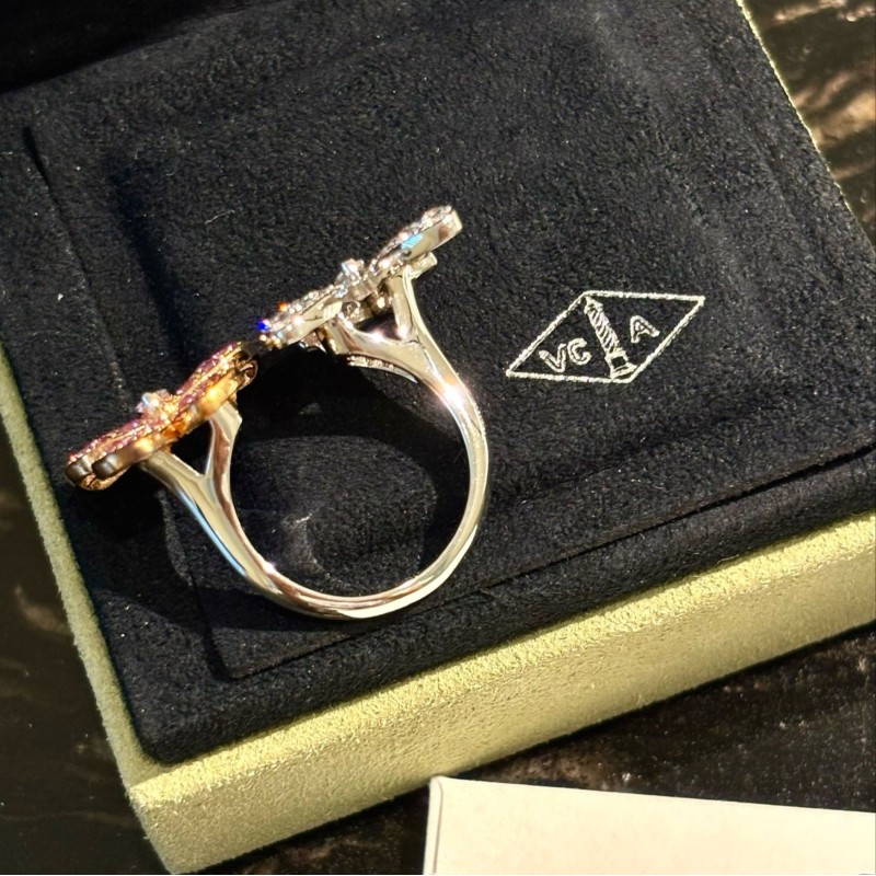 VCA Ring
