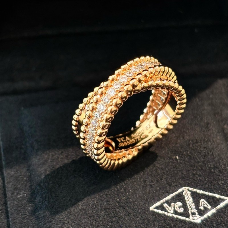 VCA Ring