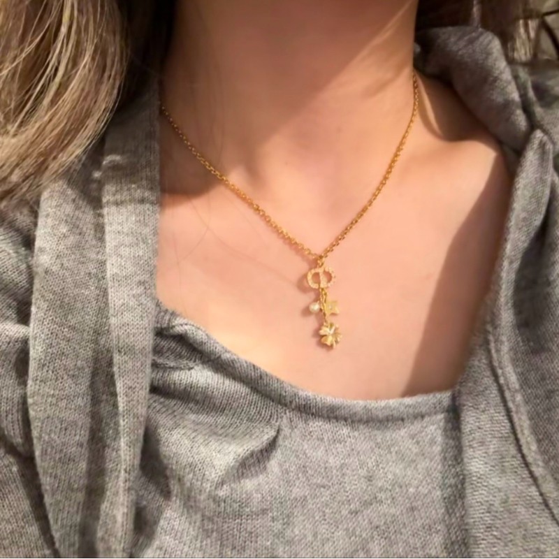 Dior Necklace