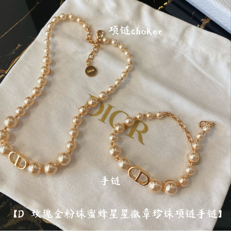 Dior Necklace / Bracelet