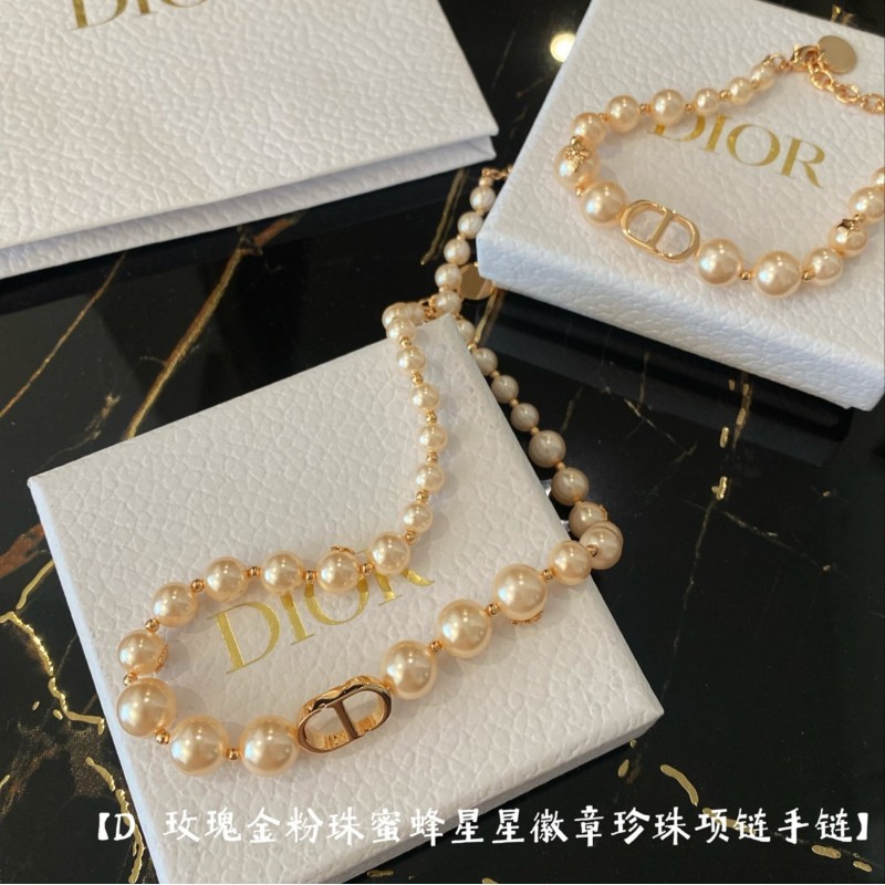 Dior Necklace / Bracelet