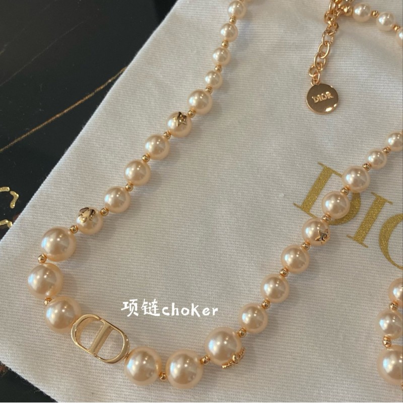 Dior Necklace / Bracelet