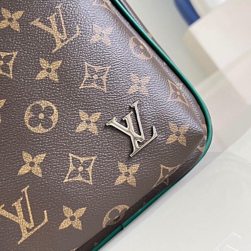 LV Avenue Bag